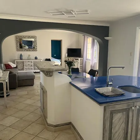Maison Calme Au Coeur Des Vignes Casa de Férias Cogolin