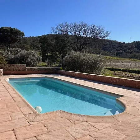 Сasa de vacaciones Maison Calme Au Coeur Des Vignes Cogolin