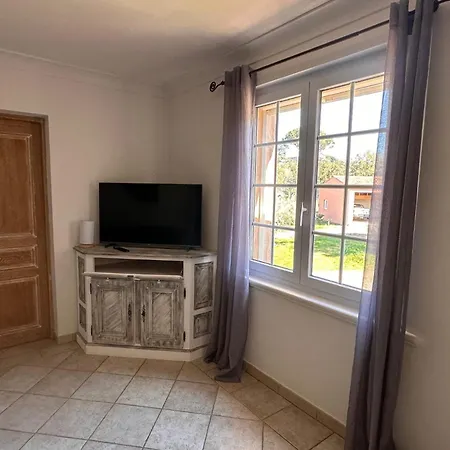 Maison Calme Au Coeur Des Vignes Tatil Evi *